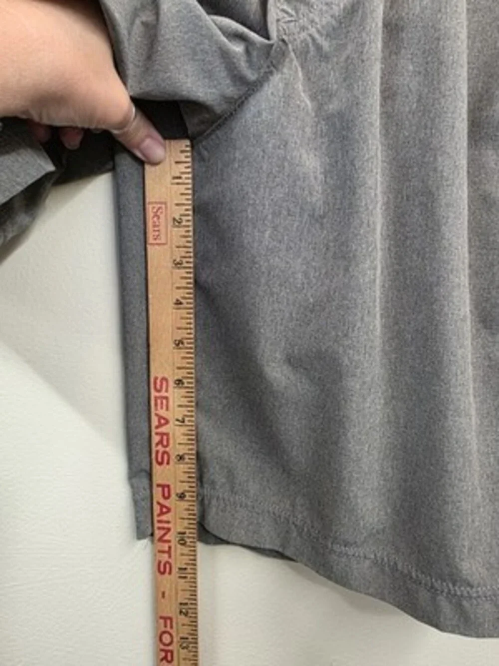 Eddie Bauer Men's Gray Athletic Activewear Shorts S Elastic Waist Drawstring Zip